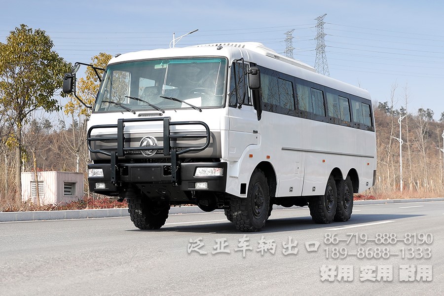 东风六驱大马力越野中巴车_东风6x6带保险杠越野客车